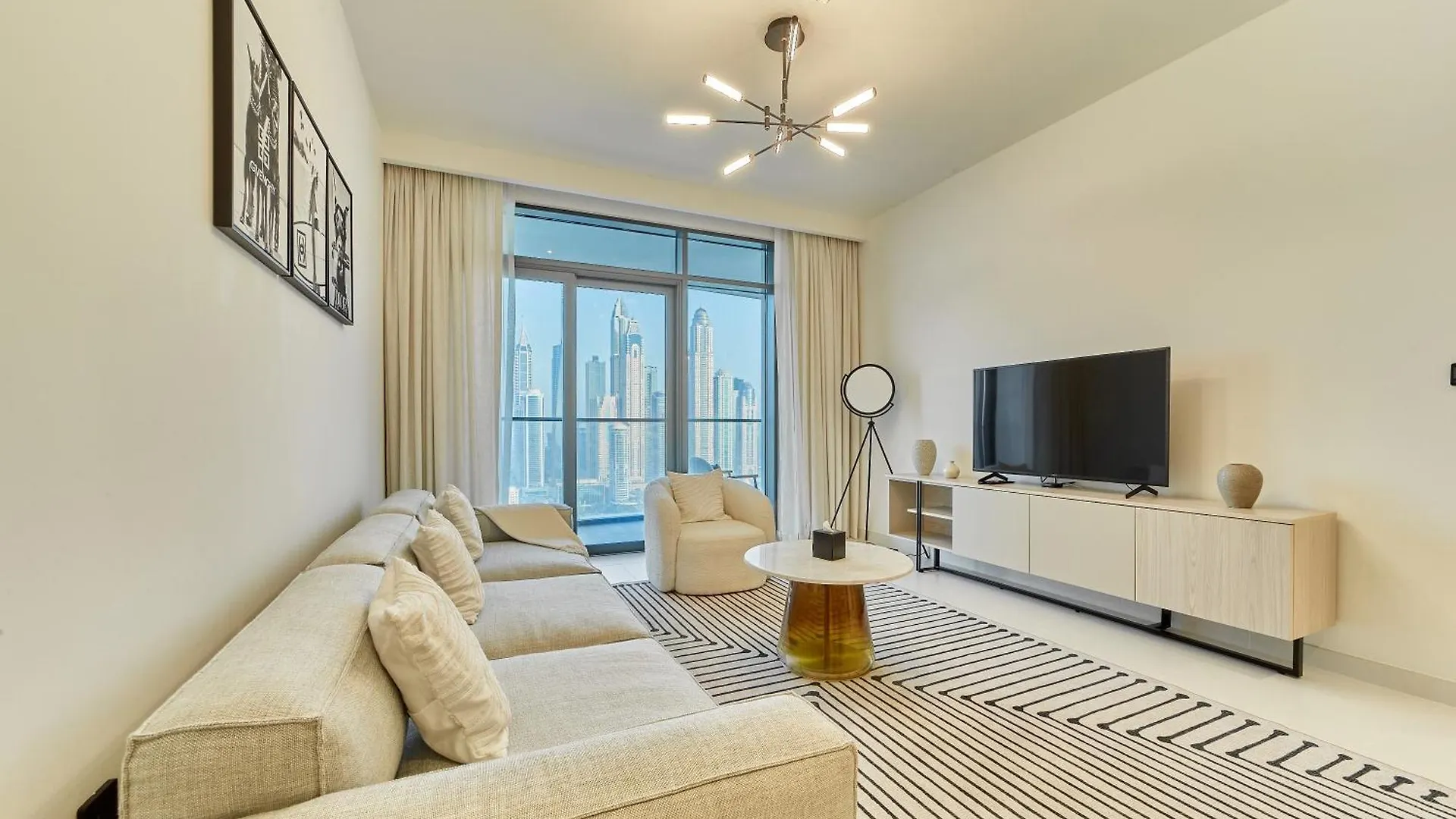 2Br Beachfront Apt With Stunning Dubai Marina View 0*,  United Arab Emirates
