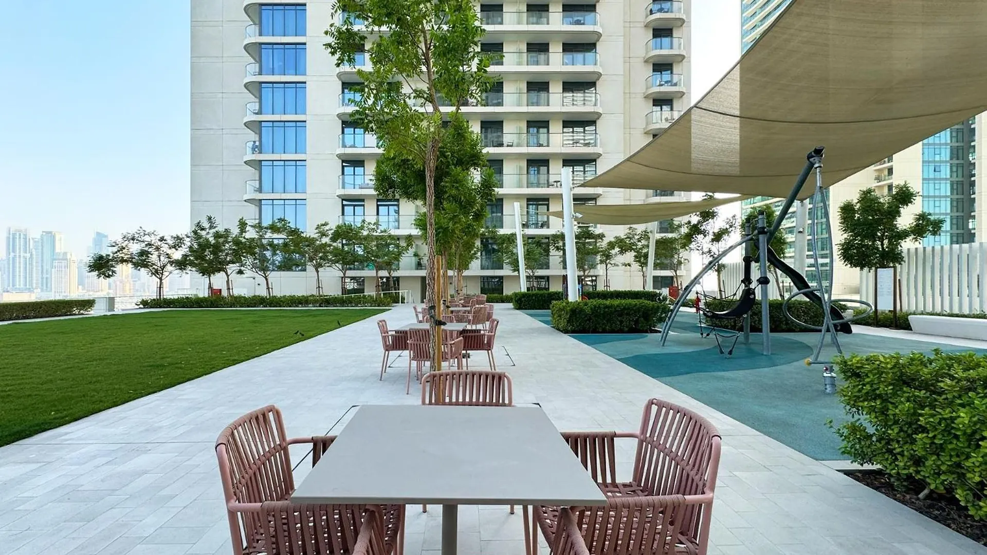 2Br Beachfront Apt With Stunning Dubai Marina View United Arab Emirates