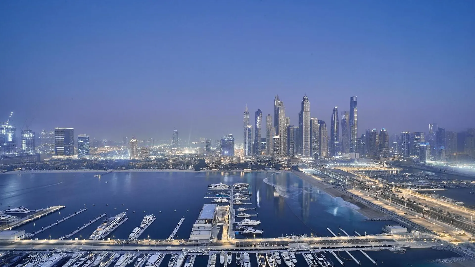 2Br Beachfront Apt With Stunning Dubai Marina View