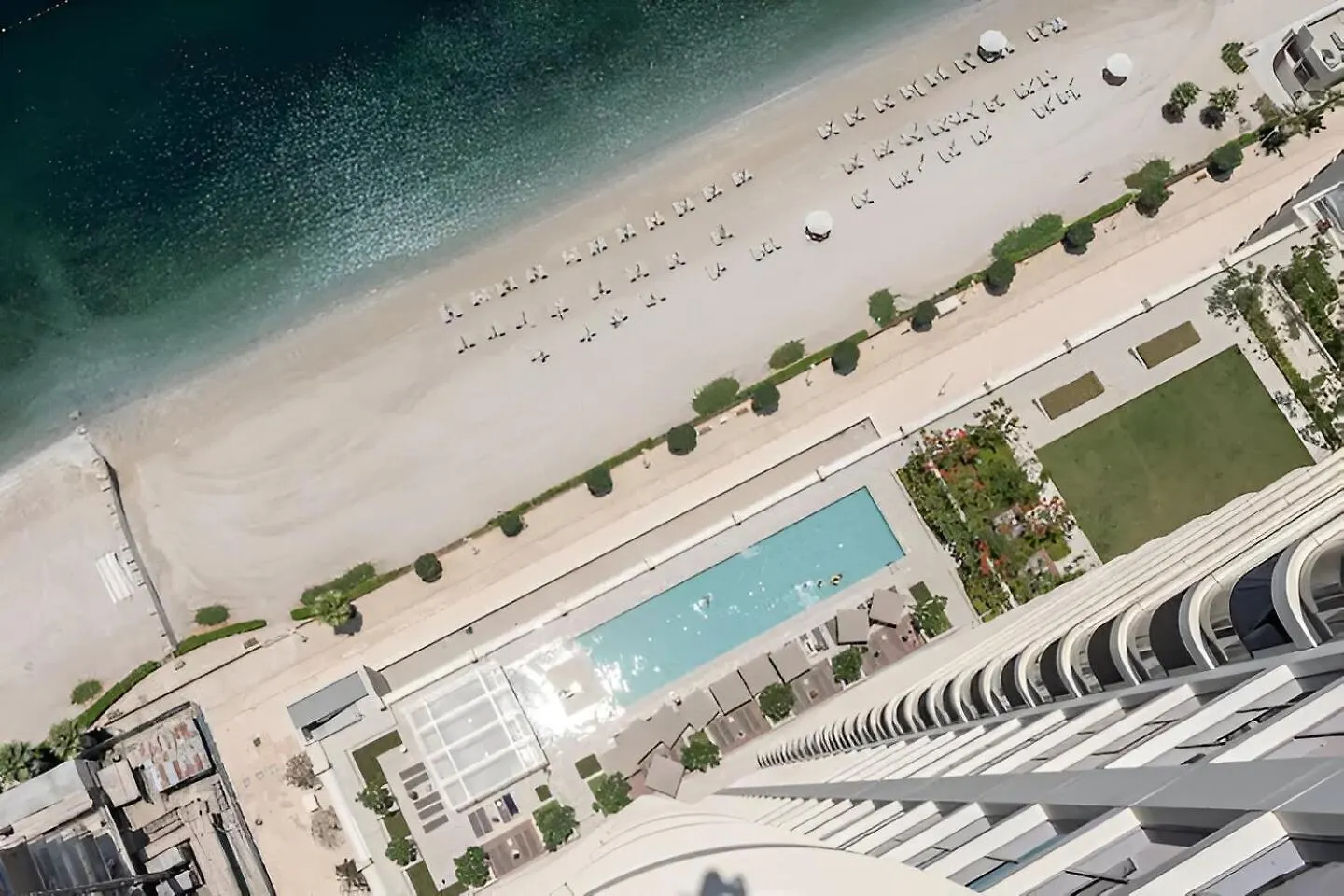 2Br Beachfront Apt With Stunning Dubai Marina View Apartment
