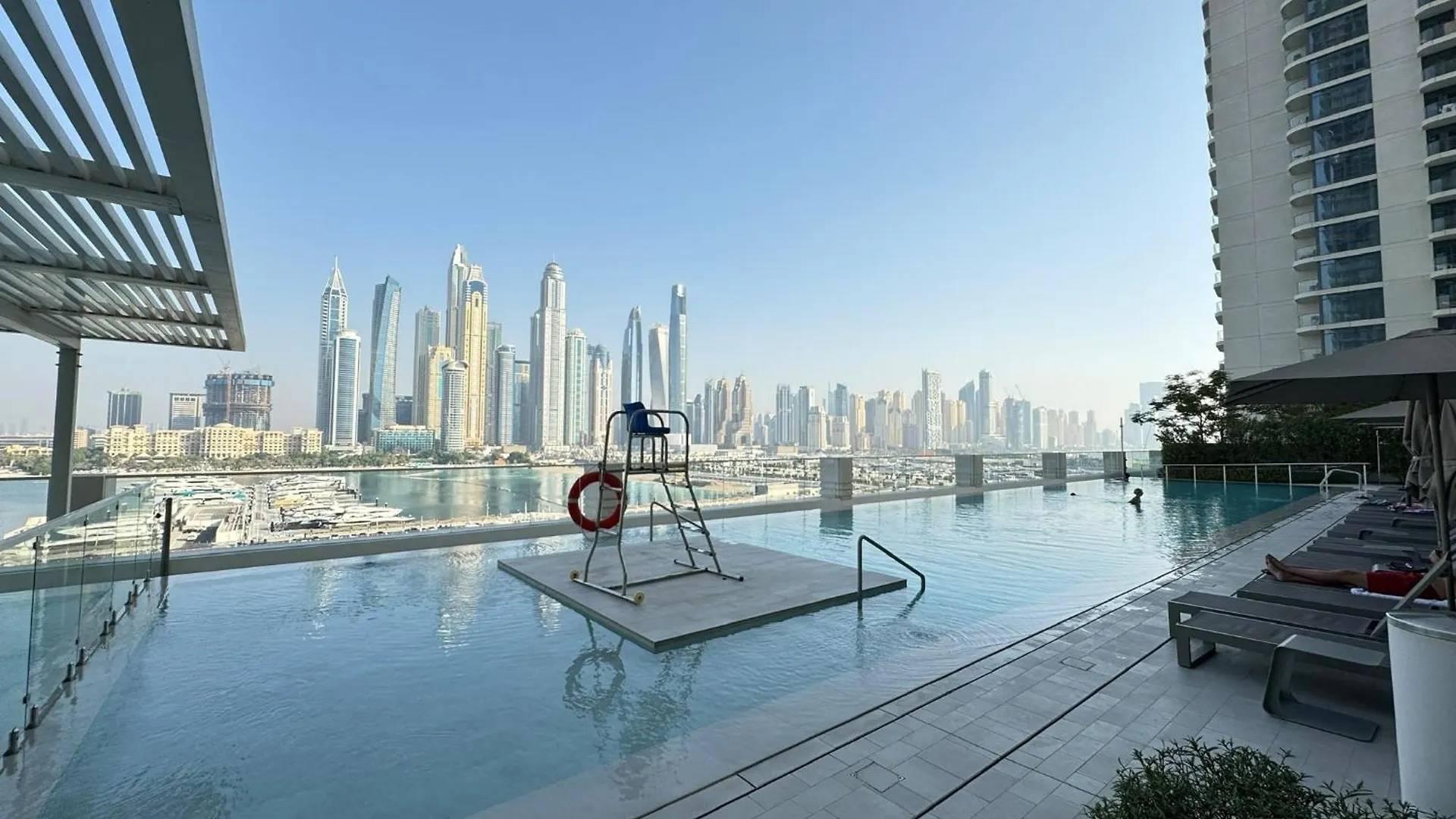 2Br Beachfront Apt With Stunning Dubai Marina View Lägenhet