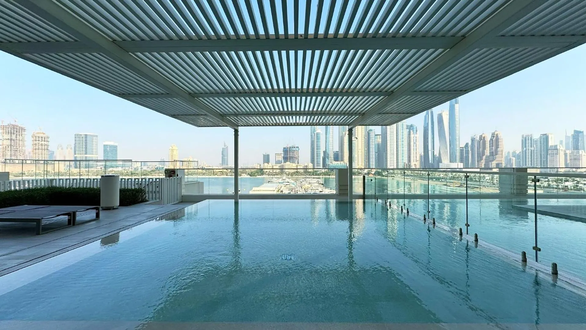 Lägenhet 2Br Beachfront Apt With Stunning Dubai Marina View