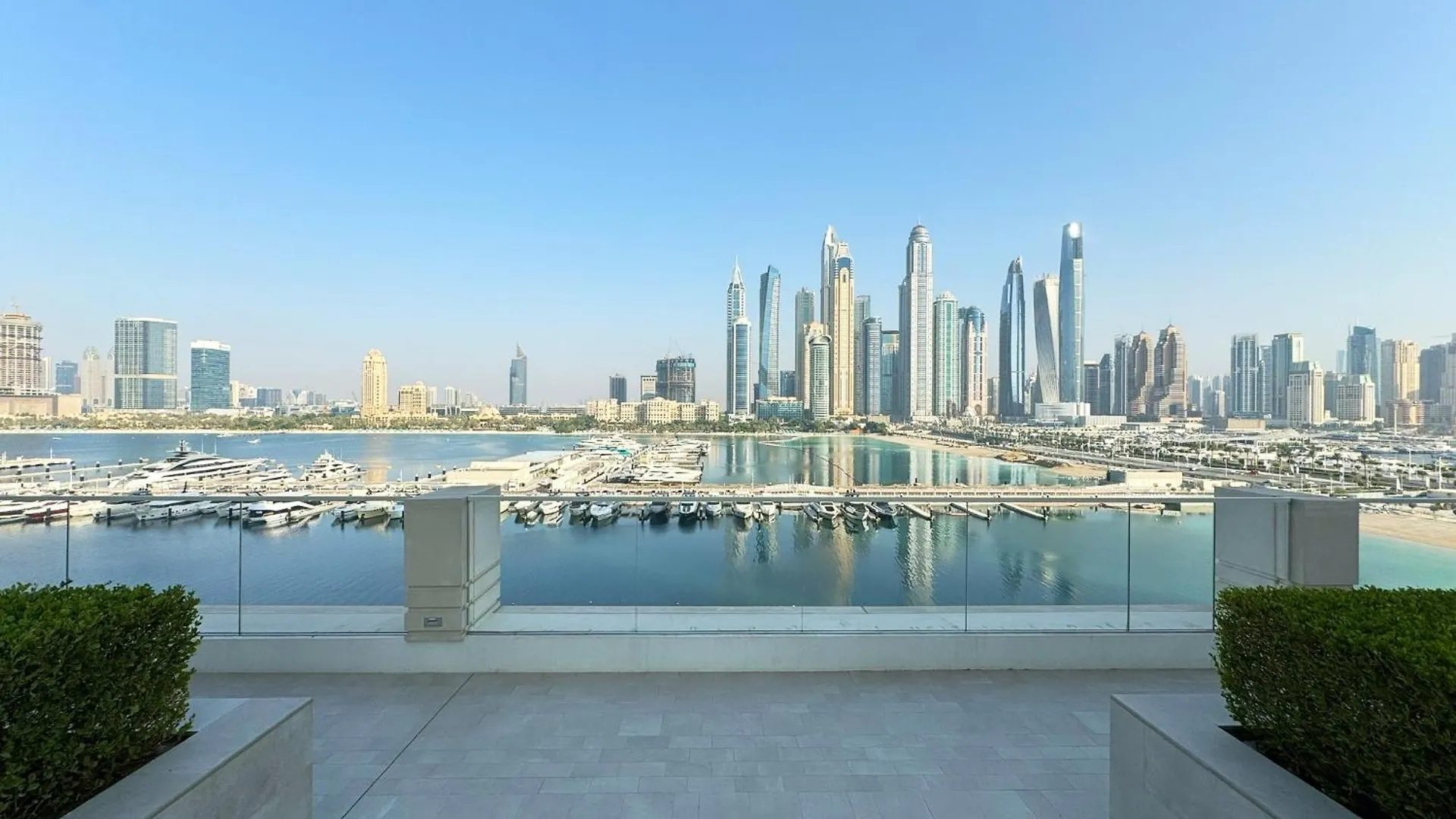 Lägenhet 2Br Beachfront Apt With Stunning Dubai Marina View